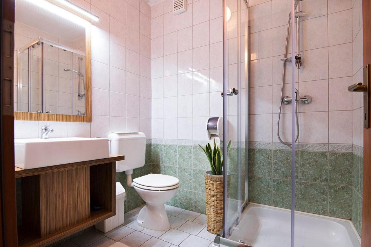 Restavracija In Prenocisca Carda Otel Martjanci Dış mekan fotoğraf