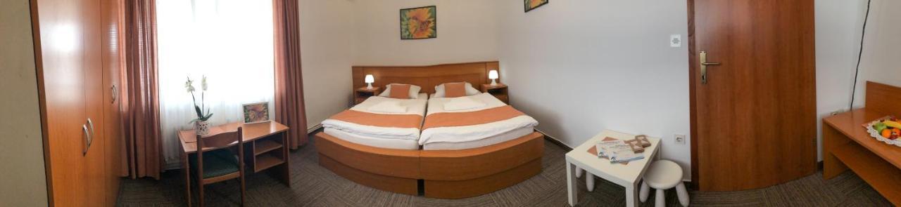 Restavracija In Prenocisca Carda Otel Martjanci Dış mekan fotoğraf